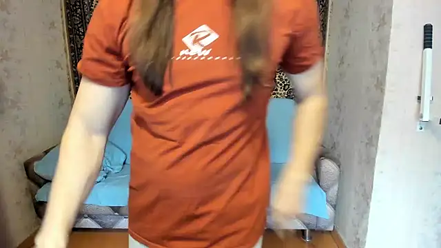 Snapshot of Marrymepls chatting on 01/19/25, 07:15 Marrymepls online show from 01/19/25, 07:15