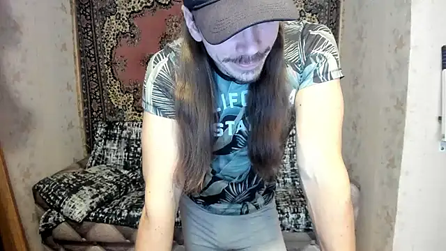 Snapshot of Marrymepls chatting on 02/04/25, 05:31 Marrymepls online show from 02/04/25, 05:31