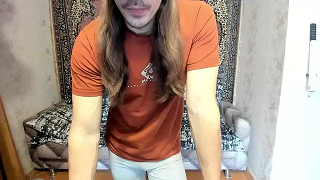 Snapshot of Marrymepls chatting on 02/07/25, 06:03 Marrymepls online show from 02/07/25, 06:03