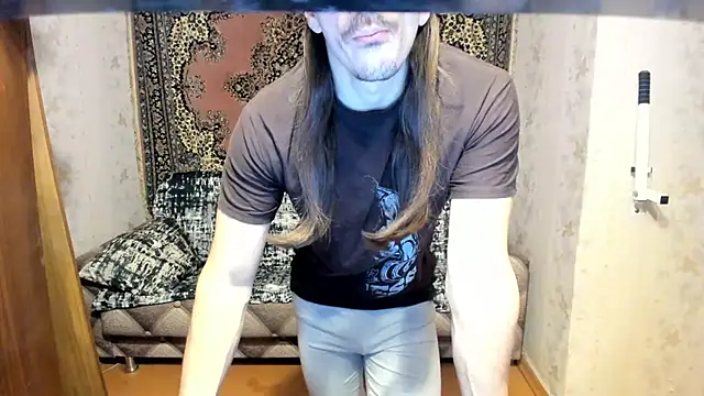 Snapshot of Marrymepls chatting on 02/14/25, 05:14 Marrymepls online show from 02/14/25, 05:14