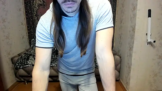 Snapshot of Marrymepls chatting on 02/17/25, 03:42 Marrymepls online show from 02/17/25, 03:42