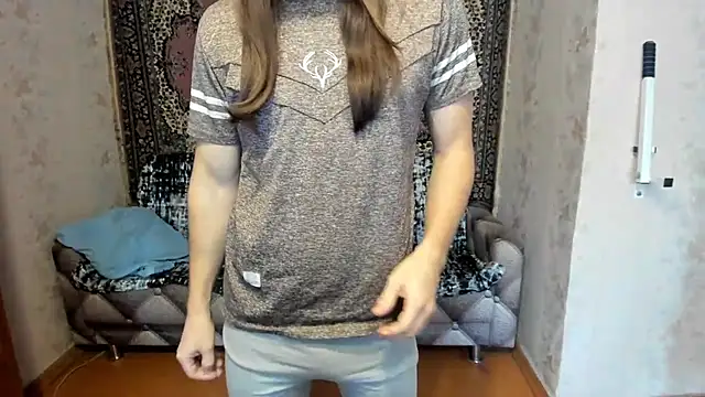 Snapshot of Marrymepls chatting on 02/20/25, 05:23 Marrymepls online show from 02/20/25, 05:23