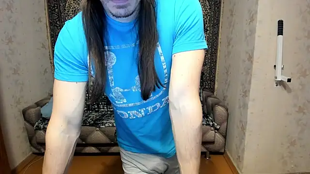 Snapshot of Marrymepls chatting on 02/21/25, 08:38 Marrymepls online show from 02/21/25, 08:38