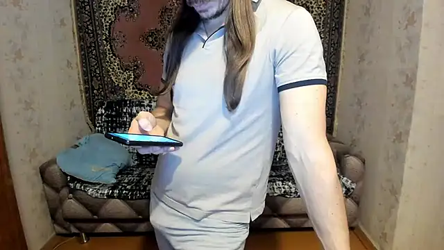 Snapshot of Marrymepls chatting on 02/28/25, 02:31 Marrymepls online show from 02/28/25, 02:31