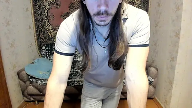 Snapshot of Marrymepls chatting on 02/28/25, 08:39 Marrymepls online show from 02/28/25, 08:39