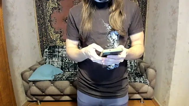 Snapshot of Marrymepls chatting on 03/06/25, 10:15 Marrymepls online show from 03/06/25, 10:15