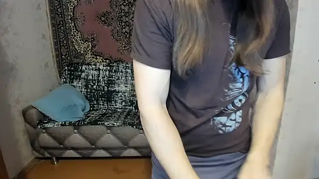 Snapshot of Marrymepls chatting on 03/20/25, 05:02 Marrymepls online show from 03/20/25, 05:02