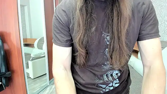 Snapshot of Marrymepls chatting on 09/20/25, 04:46 Marrymepls online show from 09/20/25, 04:46