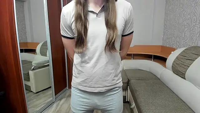 Snapshot of Marrymepls chatting on 10/05/25, 06:28 Marrymepls online show from 10/05/25, 06:28