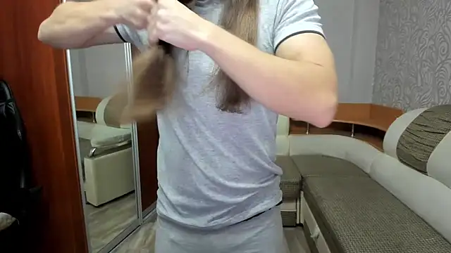 Snapshot of Marrymepls chatting on 10/17/25, 11:13 Marrymepls online show from 10/17/25, 11:13