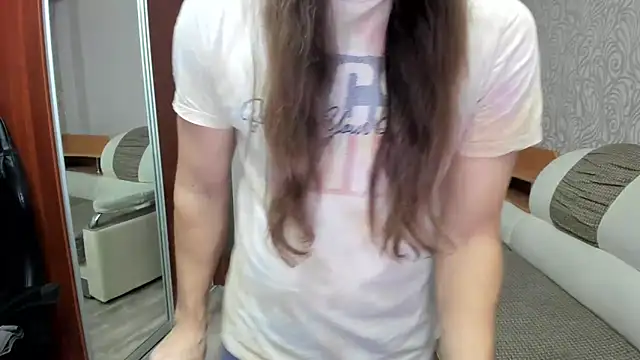 Snapshot of Marrymepls chatting on 10/21/25, 08:31 Marrymepls online show from 10/21/25, 08:31