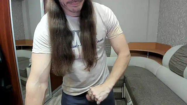 Snapshot of Marrymepls chatting on 11/06/25, 05:58 Marrymepls online show from 11/06/25, 05:58