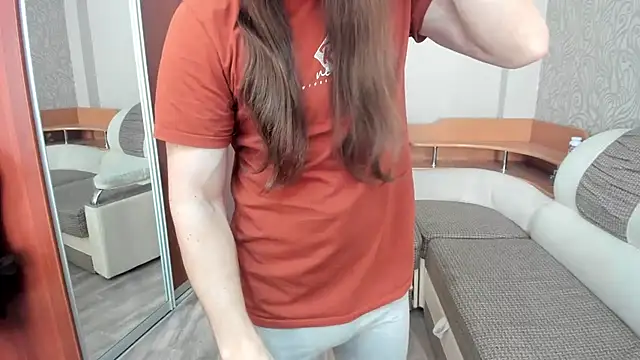 Snapshot of Marrymepls chatting on 11/17/25, 03:56 Marrymepls online show from 11/17/25, 03:56