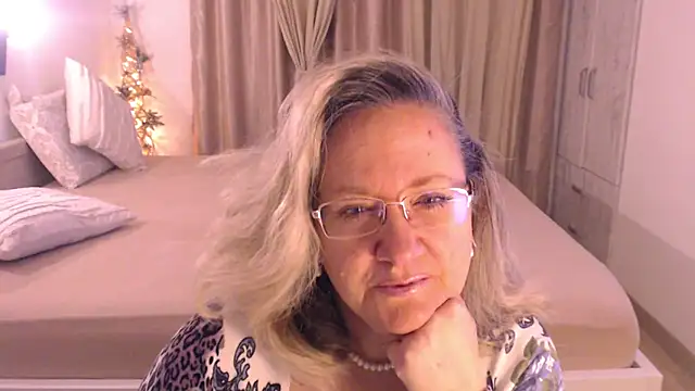 Raisshy online show from 02/25/25, 04:24