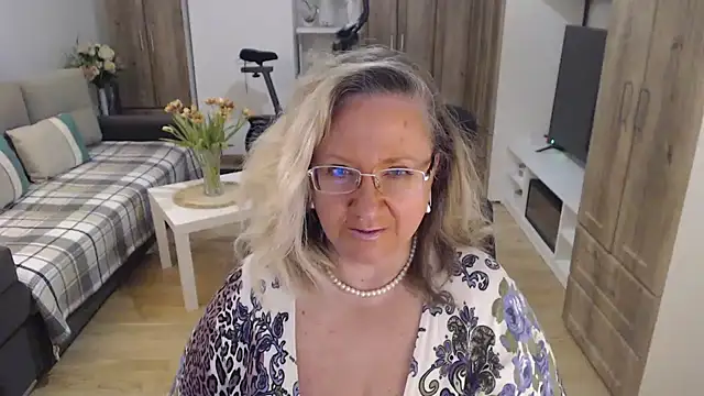 Raisshy online show from 03/09/25, 03:38