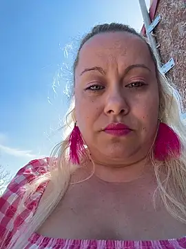 SabinaSweety online show from 04/05/26, 11:40