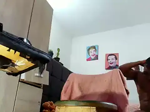 Snapshot of queenaliice chatting on 03/22/25, 07:53 queenaliice online show from 03/22/25, 07:53