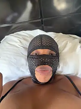 Snapshot of Ebony_nasty_girl chatting on 04/15/26, 07:37 Ebony nasty girl online show from 04/15/26, 07:37