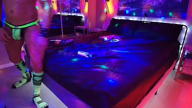 Snapshot of MikyFoxx chatting on 04/03/26, 07:50 MikyFoxx online show from 04/03/26, 07:50