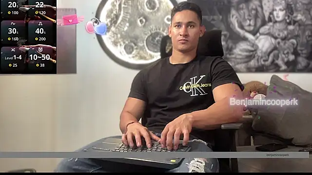 Snapshot of BenjaminCooperk chatting on 11/16/25, 08:09 BenjaminCooperk online show from 11/16/25, 08:09