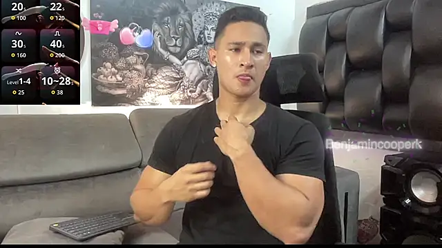 Snapshot of BenjaminCooperk chatting on 11/22/25, 08:13 BenjaminCooperk online show from 11/22/25, 08:13