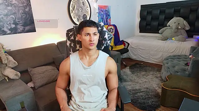 Snapshot of BenjaminCooperk chatting on 07/18/26, 04:05 BenjaminCooperk online show from 07/18/26, 04:05