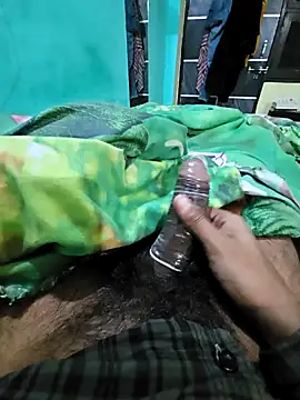 Snapshot of rickbbc09 chatting on 01/22/25, 04:44 rickbbc09 online show from 01/22/25, 04:44