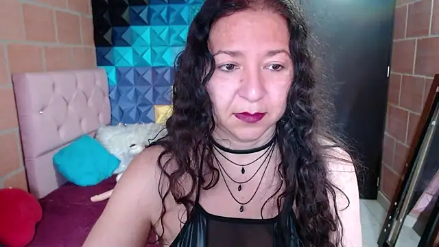 katifoxx online show from 12/27/24, 07:35