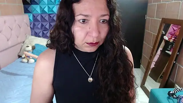 katifoxx online show from 02/11/25, 05:50