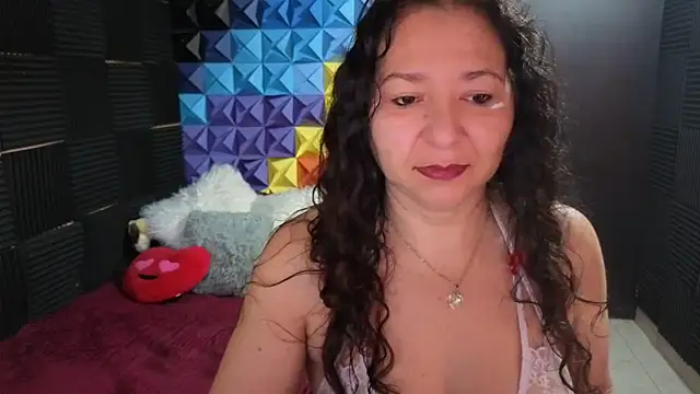 katifoxx online show from 12/16/25, 04:23