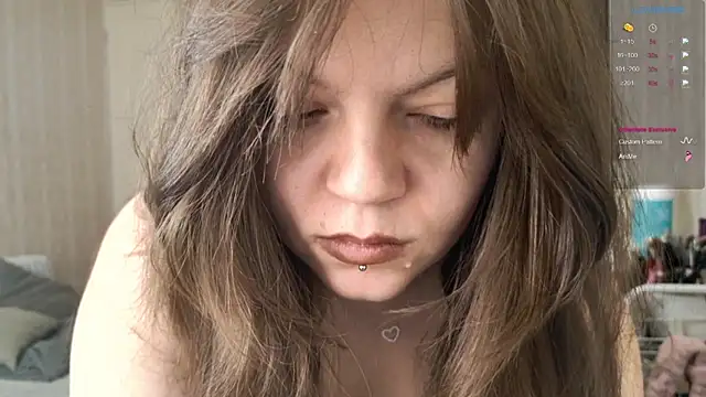 Snapshot of cutewhip chatting on 10/24/25, 05:31 cutewhip online show from 10/24/25, 05:31