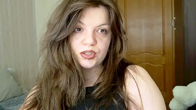 Snapshot of cutewhip chatting on 10/30/25, 05:46 cutewhip online show from 10/30/25, 05:46