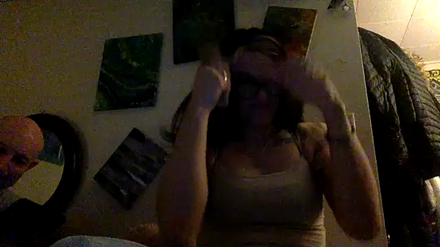 Snapshot of BLOSSOM_GIRL chatting on 01/18/25, 11:32 BLOSSOM GIRL online show from 01/18/25, 11:32