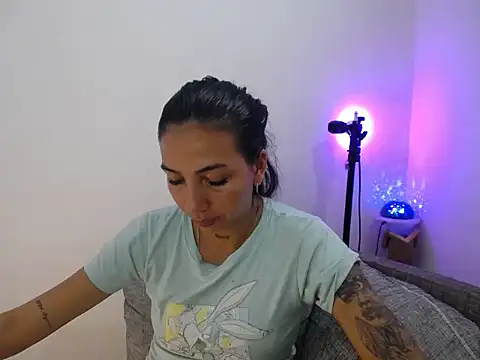 Snapshot of Allyson_Smith chatting on 01/24/25, 02:18 Allyson Smith online show from 01/24/25, 02:18