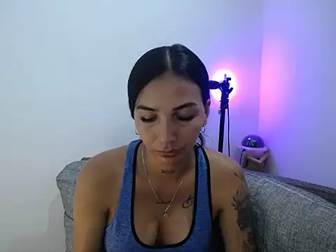 Snapshot of Allyson_Smith chatting on 02/03/25, 11:26 Allyson Smith online show from 02/03/25, 11:26