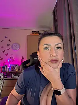 Hotangel75 online show from 04/02/26, 08:23