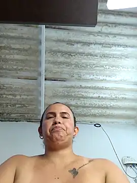 carolina uribe online show from 03/04/25, 02:42