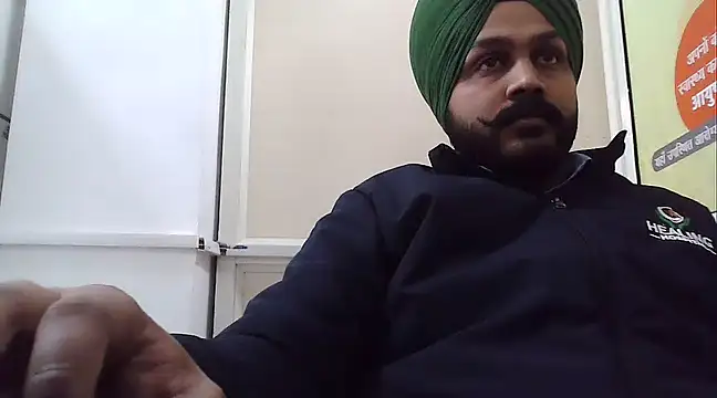 Snapshot of tejvirdhanoa chatting on 02/12/25, 10:03 tejvirdhanoa online show from 02/12/25, 10:03