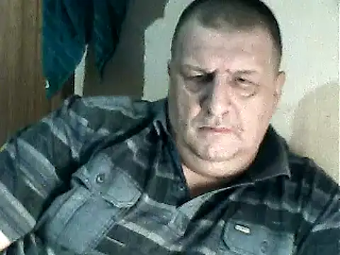 Snapshot of Vyrtous579 chatting on 12/27/24, 03:15 Vyrtous579 online show from 12/27/24, 03:15