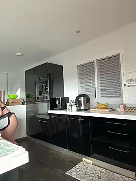 Clara-xoxo online show from 01/28/25, 02:10