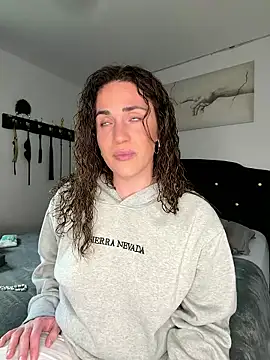 Clara-xoxo online show from 01/18/26, 01:59