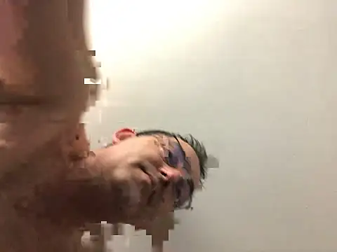 Snapshot of Lentbulant chatting on 03/16/25, 03:39 Lentbulant online show from 03/16/25, 03:39