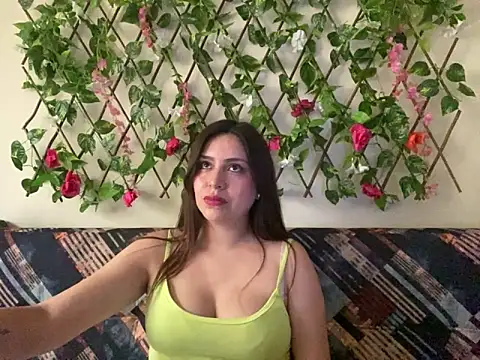 Snapshot of Jack_Emily1 chatting on 03/14/25, 09:32 Jack Emily1 online show from 03/14/25, 09:32