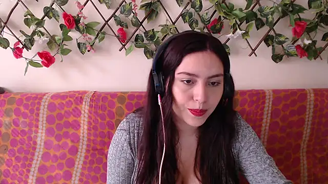 Snapshot of Jack_Emily1 chatting on 09/23/25, 05:05 Jack Emily1 online show from 09/23/25, 05:05