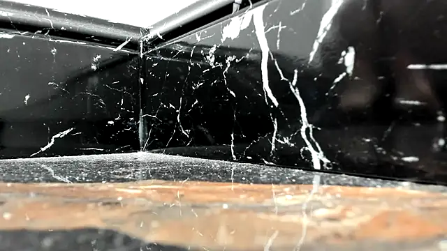 Snapshot of DiamondAnna chatting on 10/25/25, 05:30 DiamondAnna online show from 10/25/25, 05:30