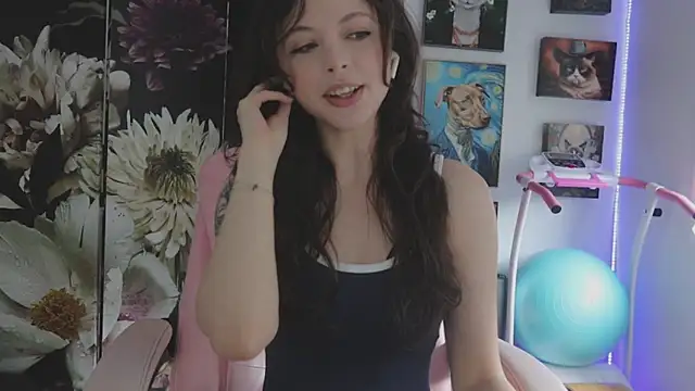 makiyahbelle online show from 02/23/26, 09:56