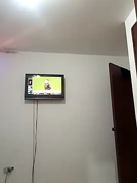 joanpinzon online show from 11/09/25, 04:05