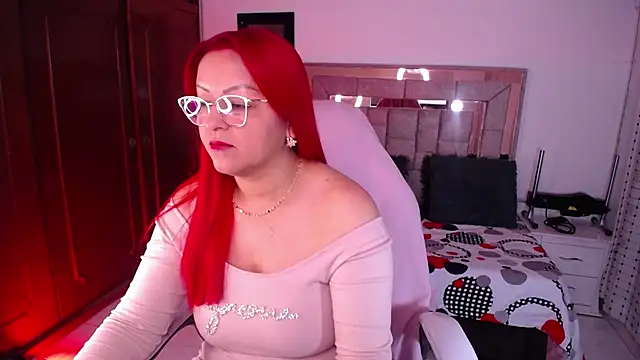 Snapshot of salomecastro_ chatting on 11/05/25, 02:55 salomecastro online show from 11/05/25, 02:55