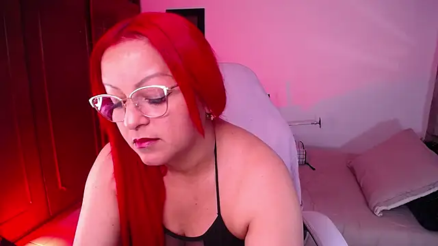 Snapshot of salomecastro_ chatting on 03/17/26, 03:22 salomecastro online show from 03/17/26, 03:22