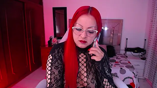 Snapshot of salomecastro_ chatting on 04/01/26, 01:28 salomecastro online show from 04/01/26, 01:28
